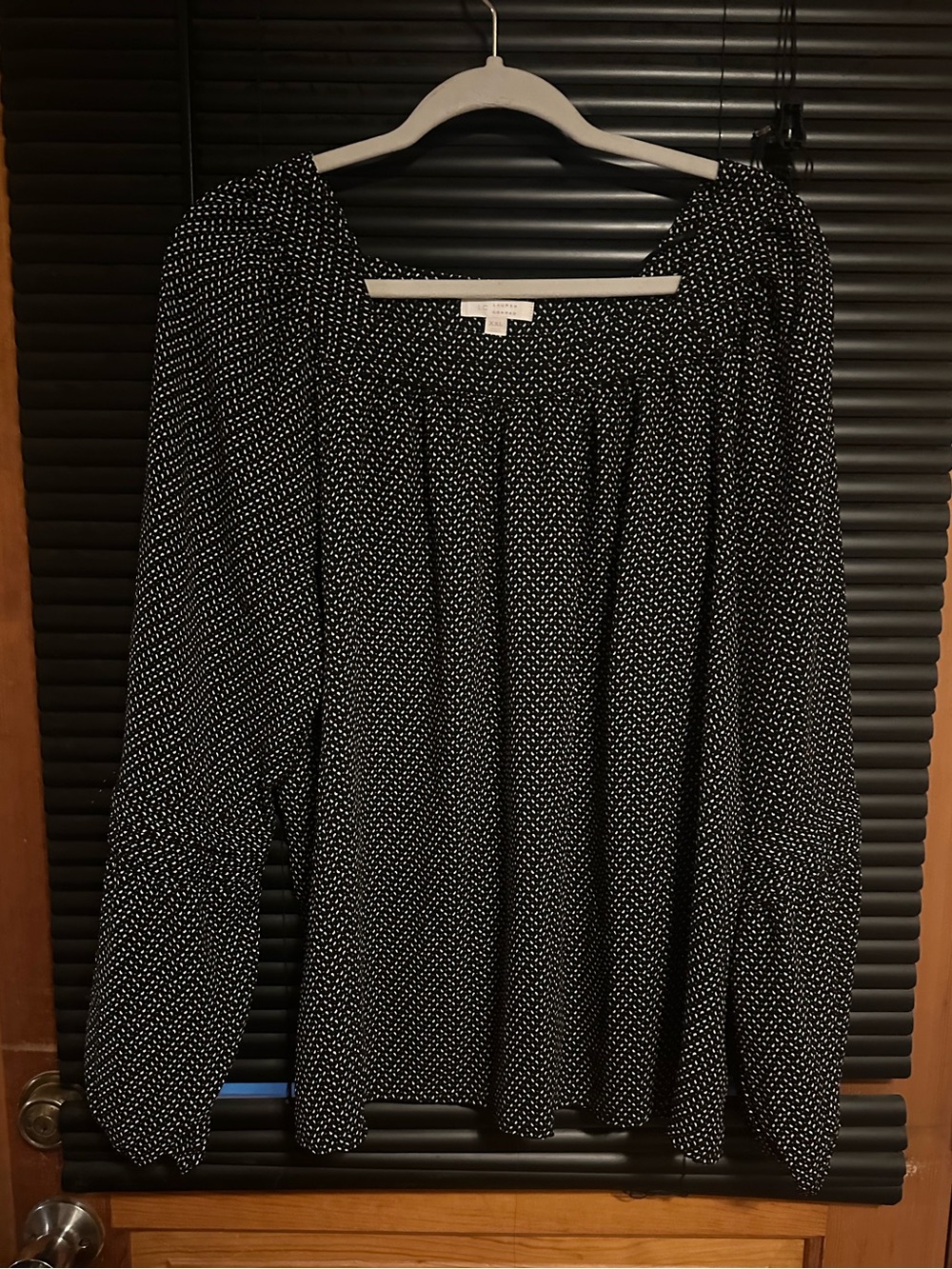 LC Lauren Conrad Boho Peasant Blouse
